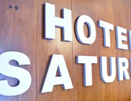 scritta-hotel scritta-hotel